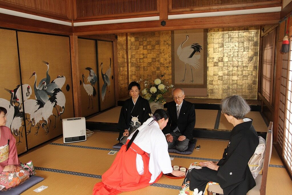 平安神宮の結婚式専用待合室 京都祇園 三々九度