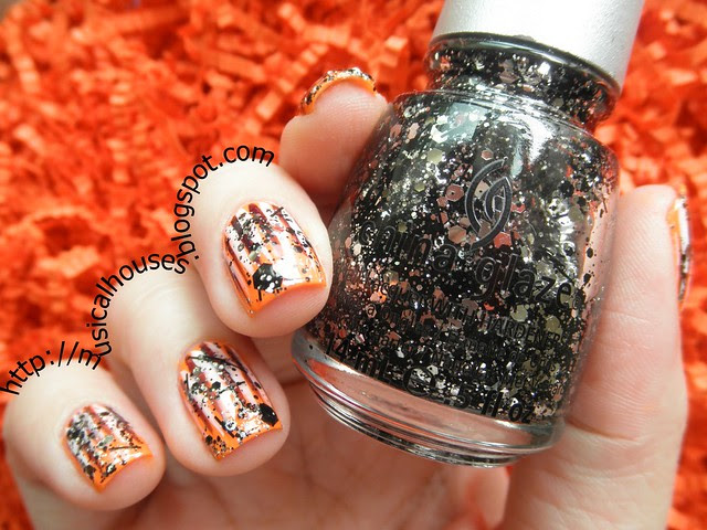 Halloween Nails Neon Orange Glitter Stripes