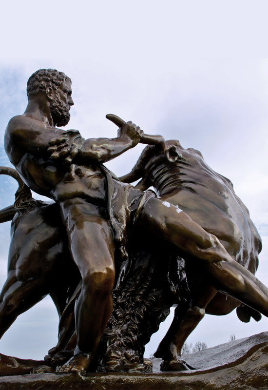 johnnybravo20:
“ Hercules, Taming the Cretan Bull (by Michael Hamburg)
”