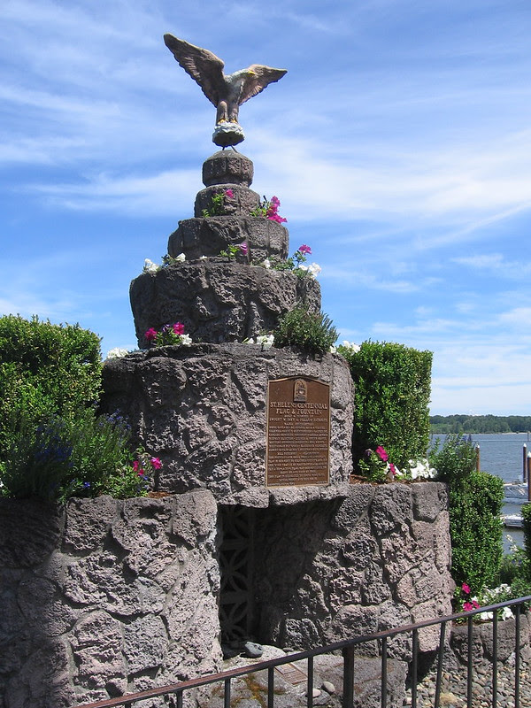 Centennial Fountain, St. Helens