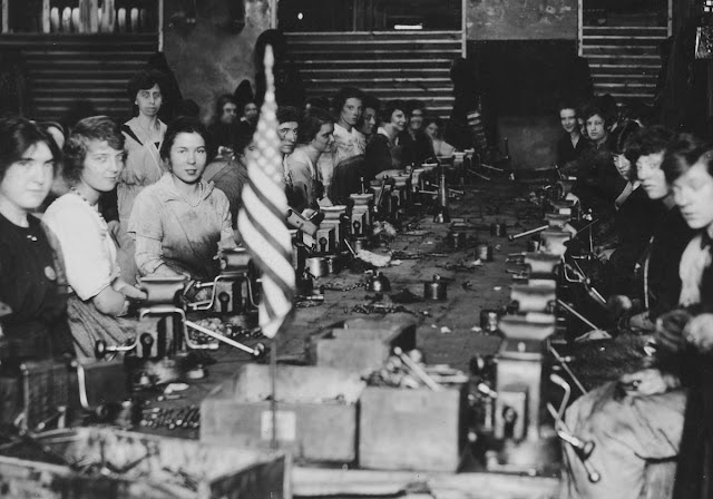 Original caption: Turnbuckle girls, Standard Aircraft Corp., Plainfield, New Jersey.