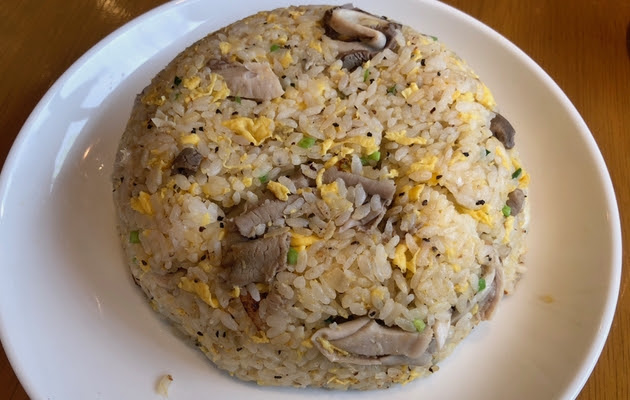 町田で特盛チャーハンが食べれる富士ノ山食堂町田店 チャーハン道