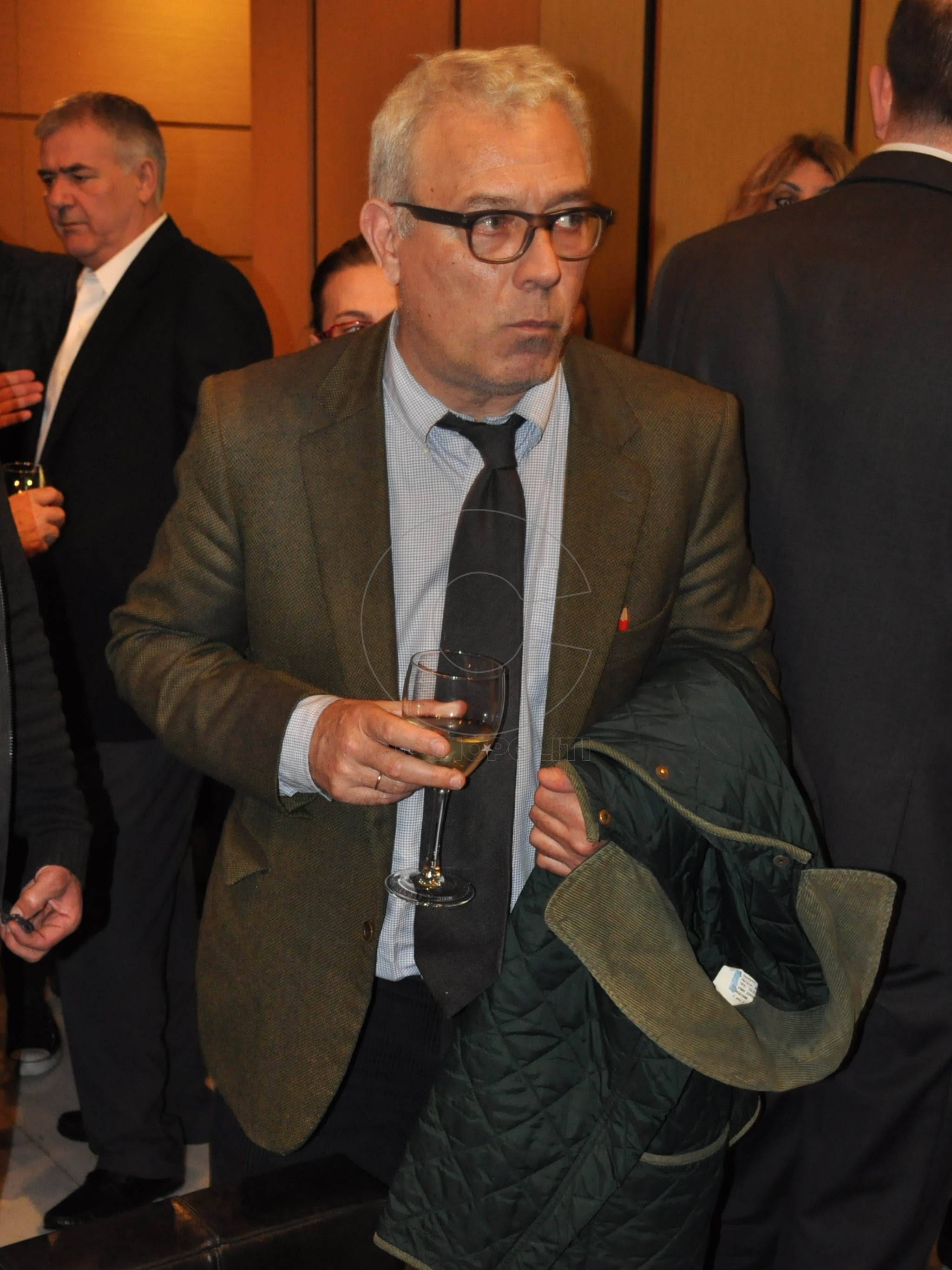 1 MANOLIS KAPSIS