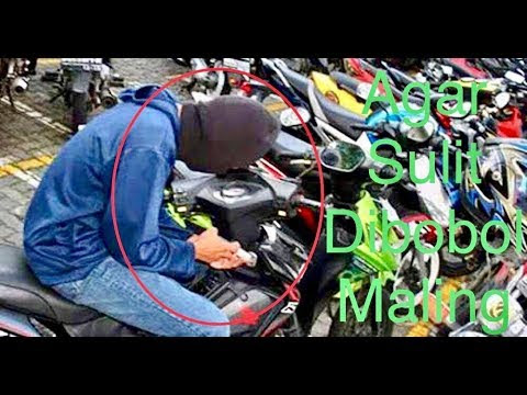 VIDEO : cara benar kunci motor agar sulit di gondol maling - simak video sampai habis,simak video sampai habis,cara mengunci stang motoryg benar agar sulit dibobol maling. ...