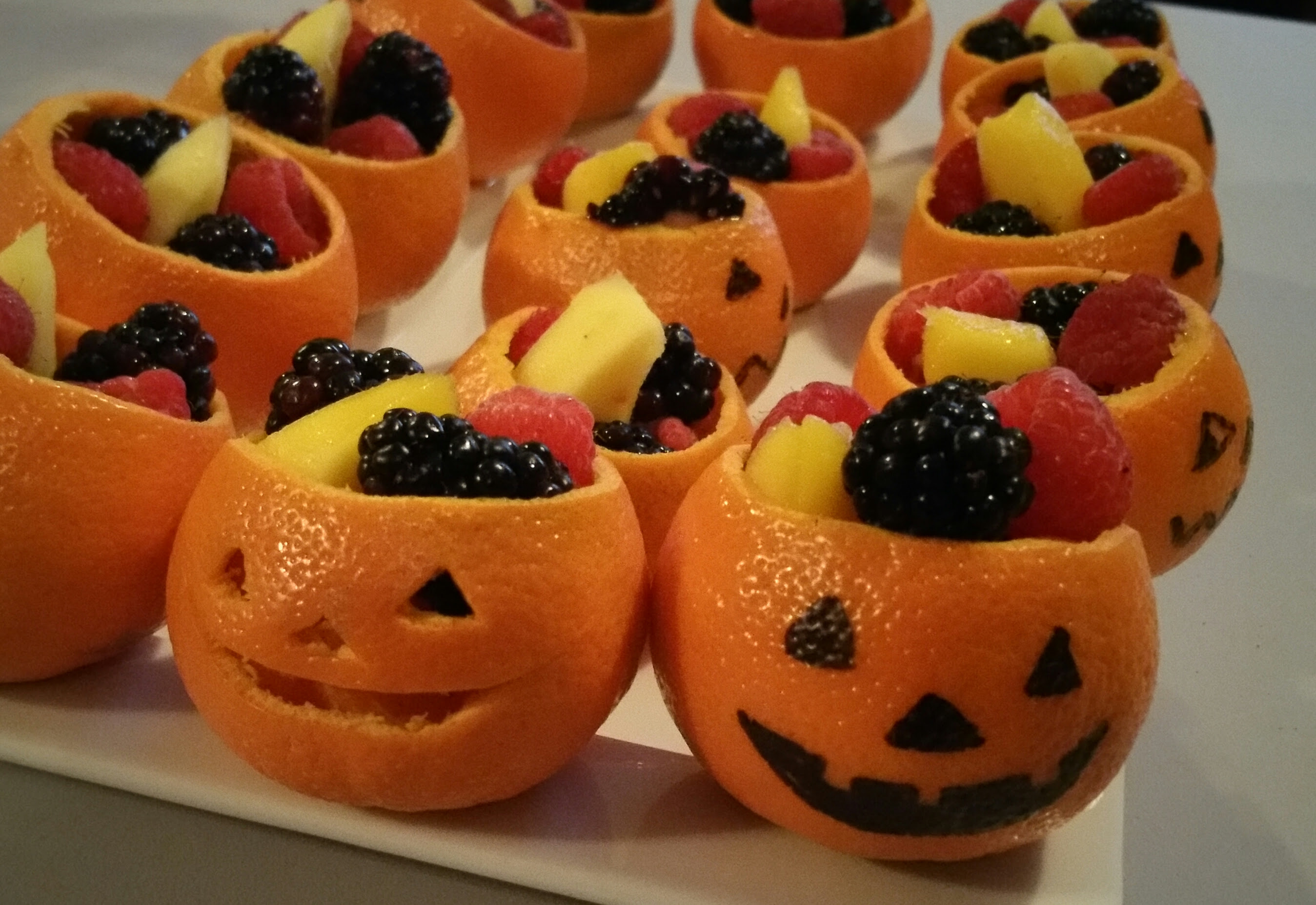 8 spooktacular ways to serve fruit to kiddos this Halloween 8 spooktacular ways to serve fruit to kiddos this Halloween