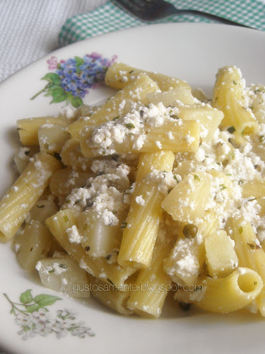 Pasta patate e ricotta