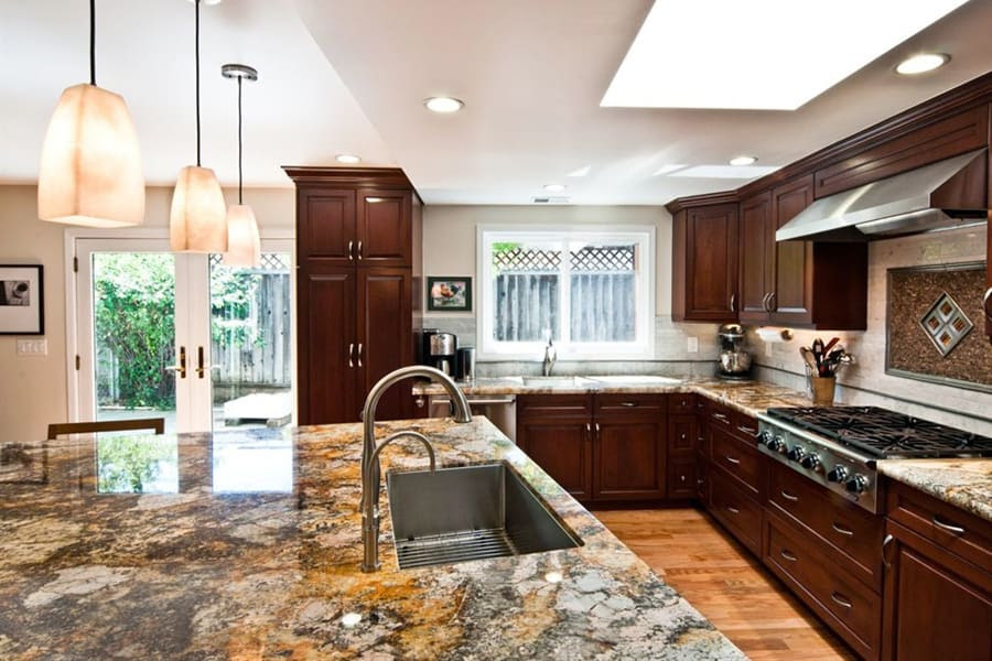Choosing a Countertop Contractor for Natural Stone 