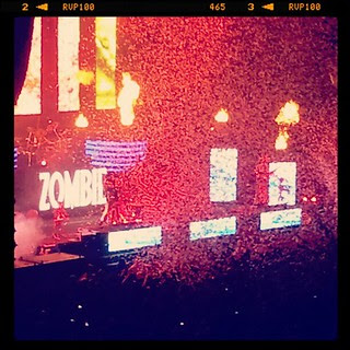 #robzombie #zombie #rock #manchvegas #dracula #confetti #fire