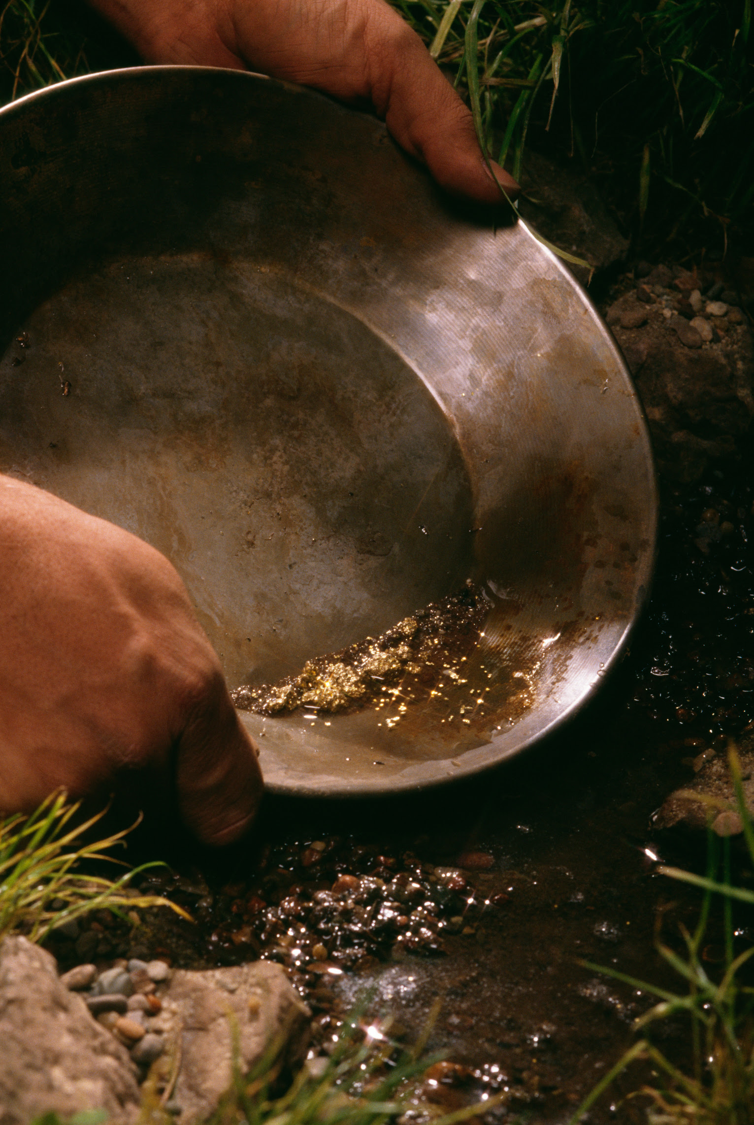 How To Pan For Gold In Your Backyard How To Pan For Gold In Your Backyard
