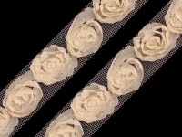 Taśma na tiulu z różami szer. 20mm wanilia