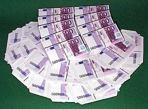 Geldgutachten Der Deutschen Bundesbank Zu Filmgeld Stapel Dummies Fernsehgeld Euroscheine Euro Theatergeld Geld Geldschein Dummy