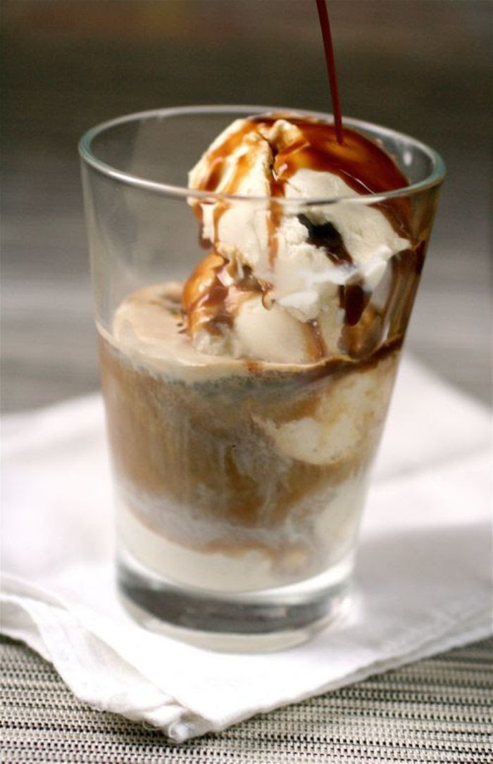 Beberapa Resep Affogato yang Patut Kamu Coba Kopi Keliling Beberapa Resep Affogato yang Patut Kamu Coba Kopi Keliling