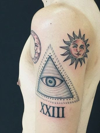 月と太陽タトゥーな日 栃木県鹿沼市 宇都宮市のドラゴンタトゥースタジオ Dragontattoostudio