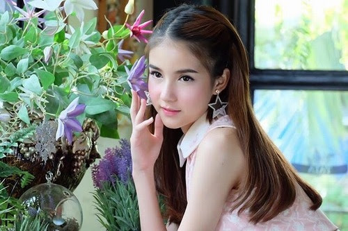 Phun chân mày đem đến cho bạn vẻ đẹp hoàn hảo đầy nữ tính.