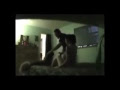 Lén đặt camera trong phòng ngủ Chồng phát hiện bí mật động trời của vợ