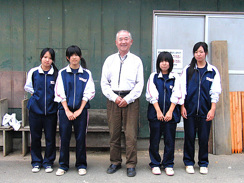 日大明誠 明誠高校野球部40年前の監督さんが試合を観戦 日本大学明誠高等学校 学校公式ブログ エデュログ