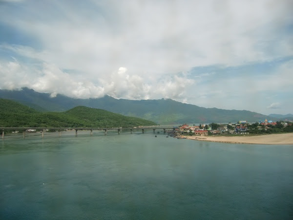 Views from the train in Vietnam, By: Ate Hoekstra