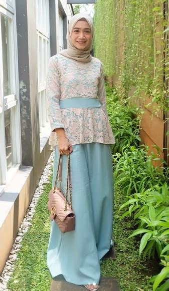padu padan baju muslim  gamis warna hijau tosca gamis