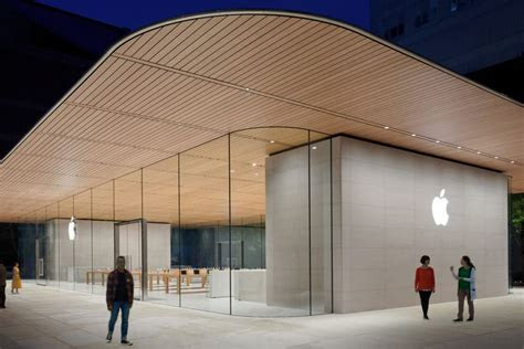 This article explains several ways to add funds to your apple wallet, including gift cards, itunes p. Apple Extends Return Period Due to Store Closures, Returns