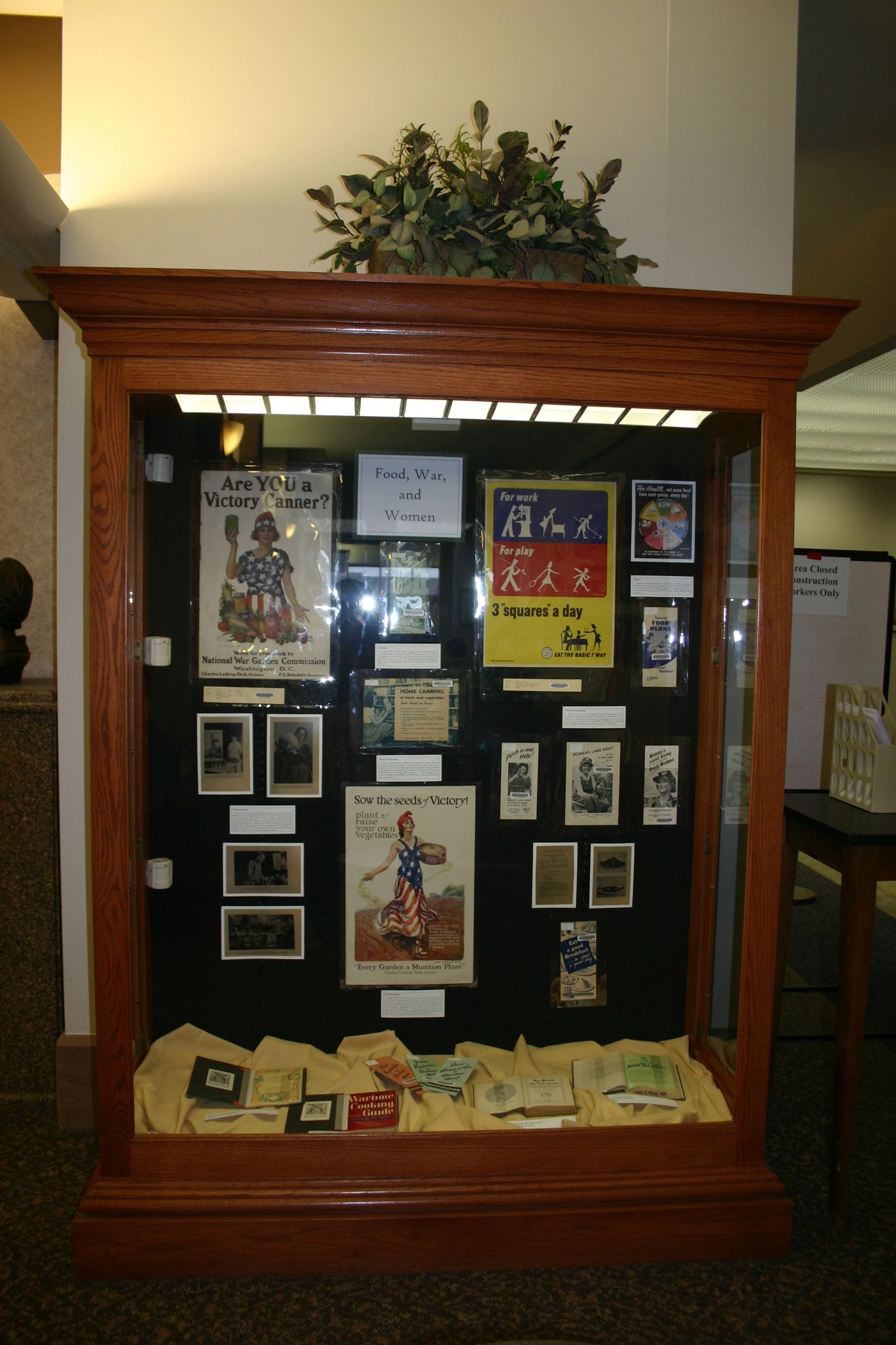 Ellis Library Display Cases Libraries Mizzou University Of Missouri