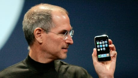 Steve Jobs at iPhone Launch in 2007