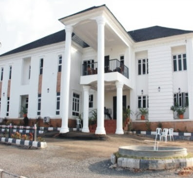 ooni_house1