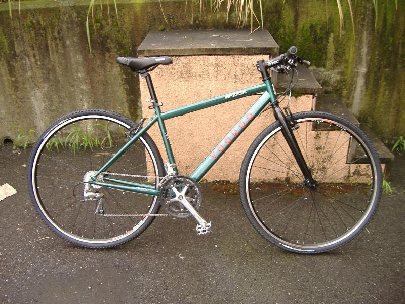 自転車 派手 な 色
