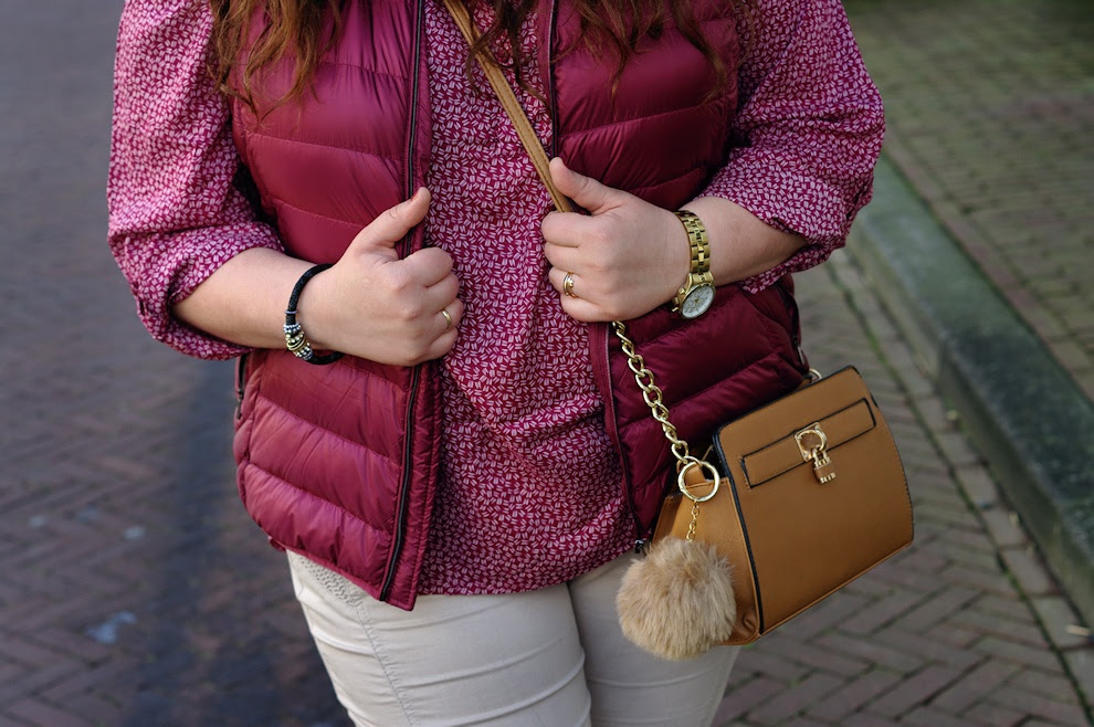 Große Größen Plus Size Fashion Blog Ernstings family red down vest