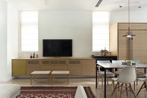 Flat in Tel Aviv by Jacobs-Yaniv Architects