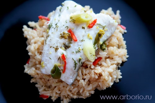 steamed pike perch Судак на пару с бурым рисом.