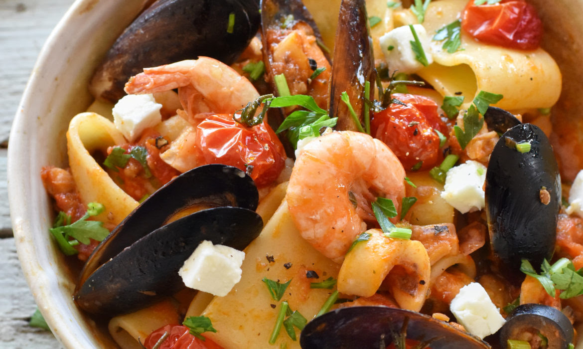 Calamarata Allo Scoglio Con Feta Zorbas Zorbas