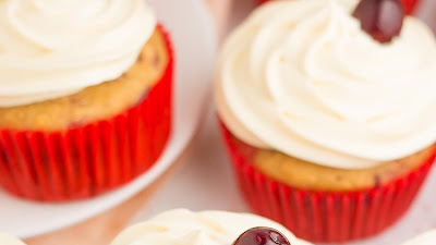 How Many Calories In A Small Cupcake With Icing
