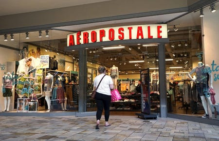 A customer enters an Aeropostale store in Broomfield, Colorado, United States May 14, 2015. REUTERS/Rick Wilking 