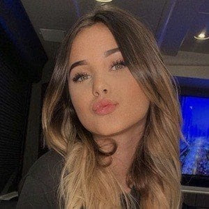 Alabama Barker - Bio, Facts, Family | Famous Birthdays