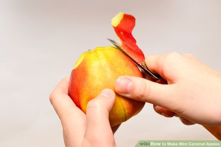 Make Mini Caramel Apples Step 6.jpg