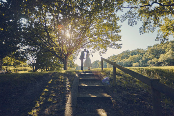 Quirky evening sunlight photo at wedding - www.helloromance.co.uk