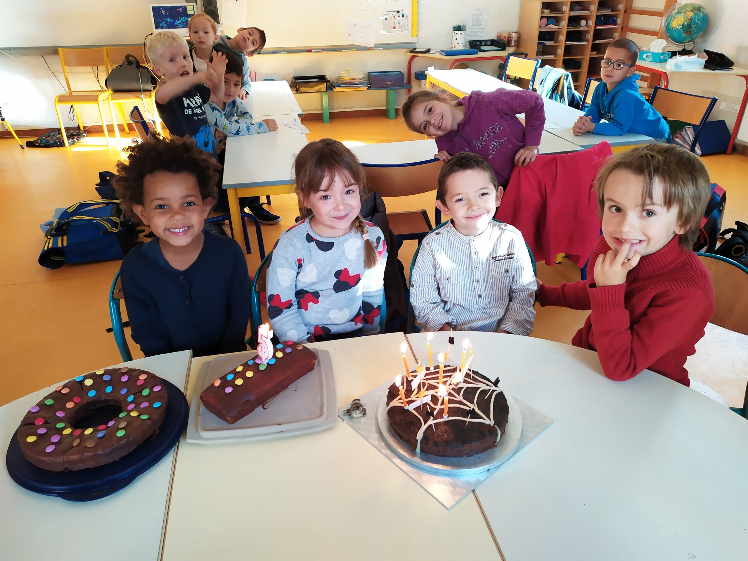 Les Anniversaires Des Enfants Nes Au Mois D Octobre Chez Les Gs Cp Ecole Saint Hugues Allevard