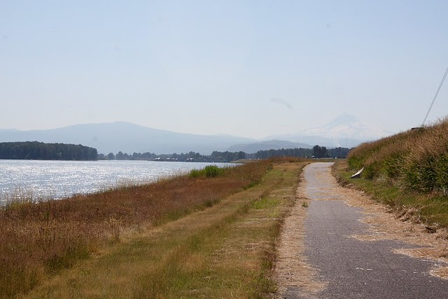 Marine Drive Trail, Columbia River