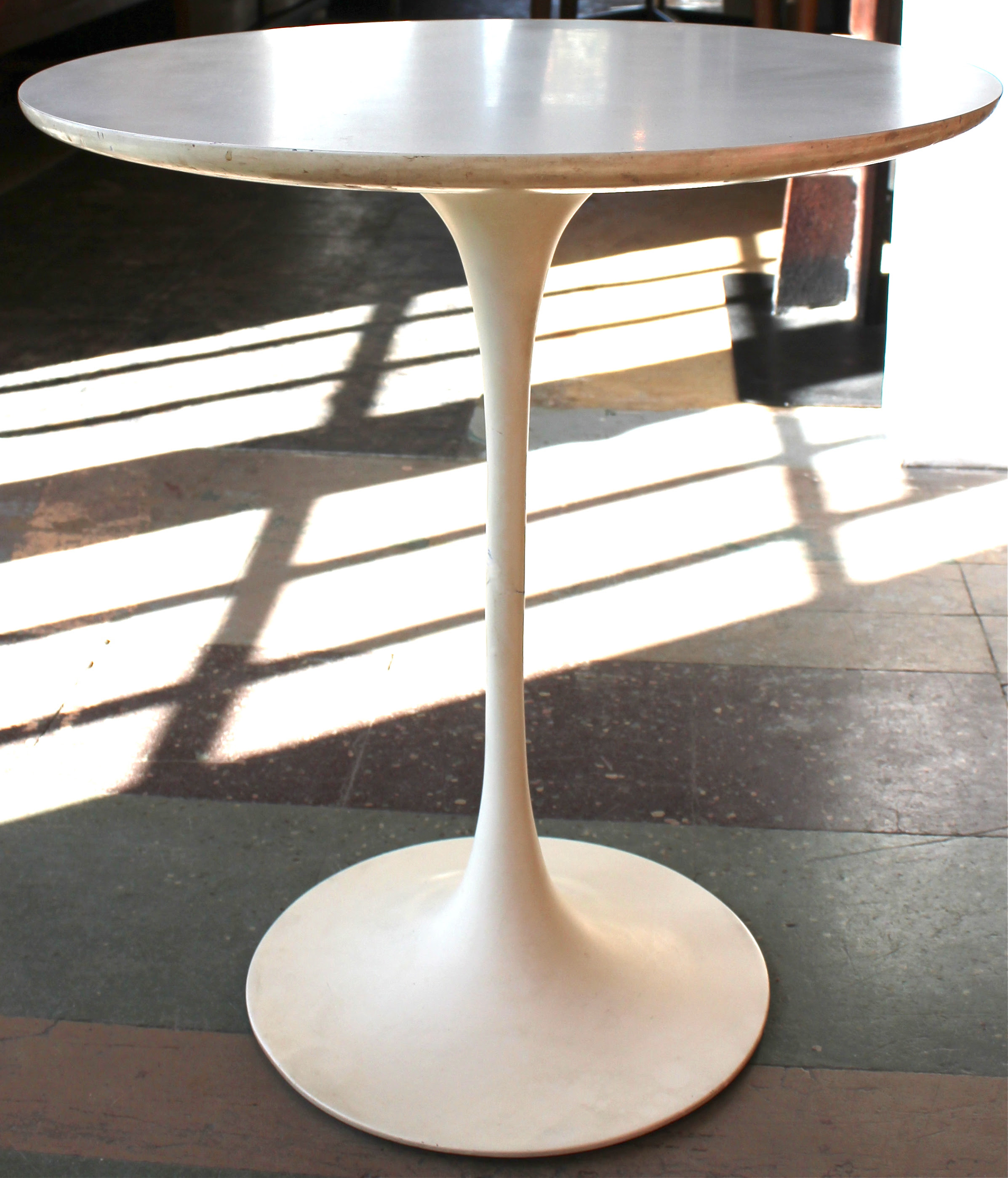 Remarkable Saarinen Tulip Side Table 2394 x 2797 · 1453 kB · jpeg