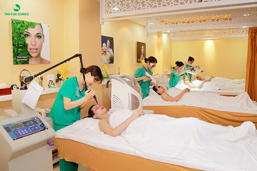 Thu Cúc Clinics cung cấp đa dạng dịch vụ làm đẹp, từ chăm sóc da đến điều trị thẩm mỹ công nghệ cao