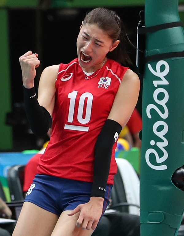 WIKITREE | "우리 누나는 폭격기" 김연경, 포스 느껴지는 사진 15장