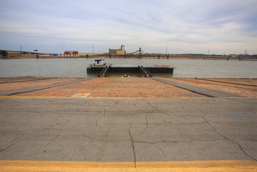 Low Water On The Mississippi 2012-12-01