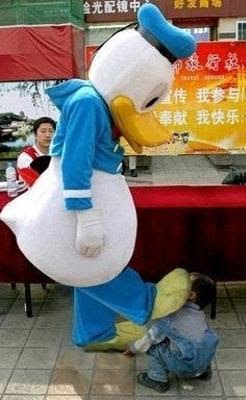 もう1度聞こう ディズニーで一番人気のキャラクターは 着ぐるみへのボケ ボケて Bokete