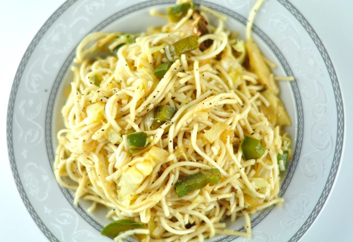 veg hakka noodles