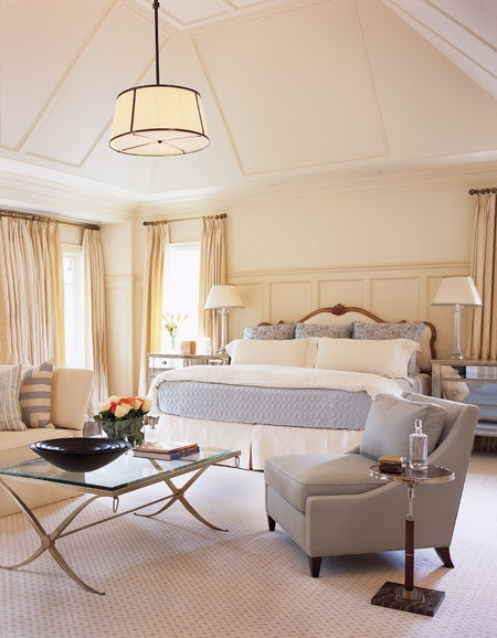 justinetaylor:

Design by Brian Gluckstein, photograph by Stacey Brandford, via Canadian House & Home

