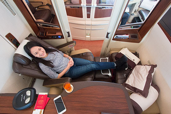 Singapore Airlines Suites SQ12 SIN-NRT Cabin Reclined
