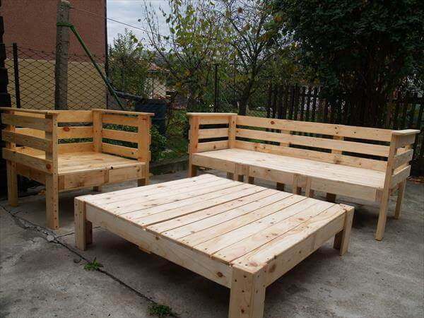 Wood Pallet Outdoor Furniture | Modern World Decorating Ideas