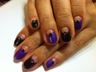 調布市ｍ様 紫 黒逆フレンチ 出張ネイル アイラッシュ アートメイク S Nailstyle News