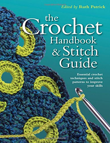 Crochet Handbook and Stitch Guide (Artist/Craft Bible Series)From Patrick, Ruth (EDT)