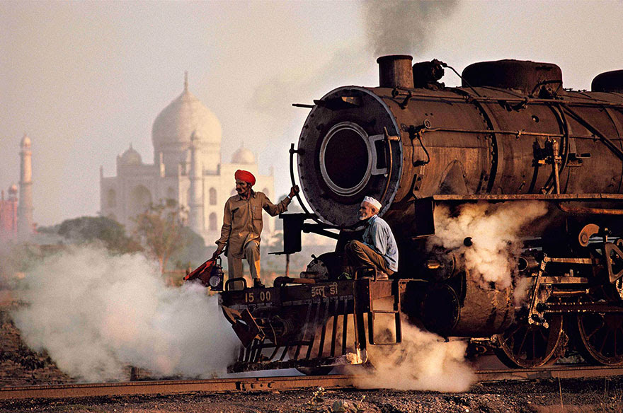 oltre-lo-sguardo-portrait-photography-steve-mccurry-11